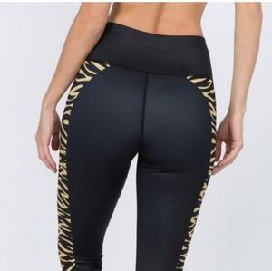 NWT- Zebra Print leggings - Lululemon -y